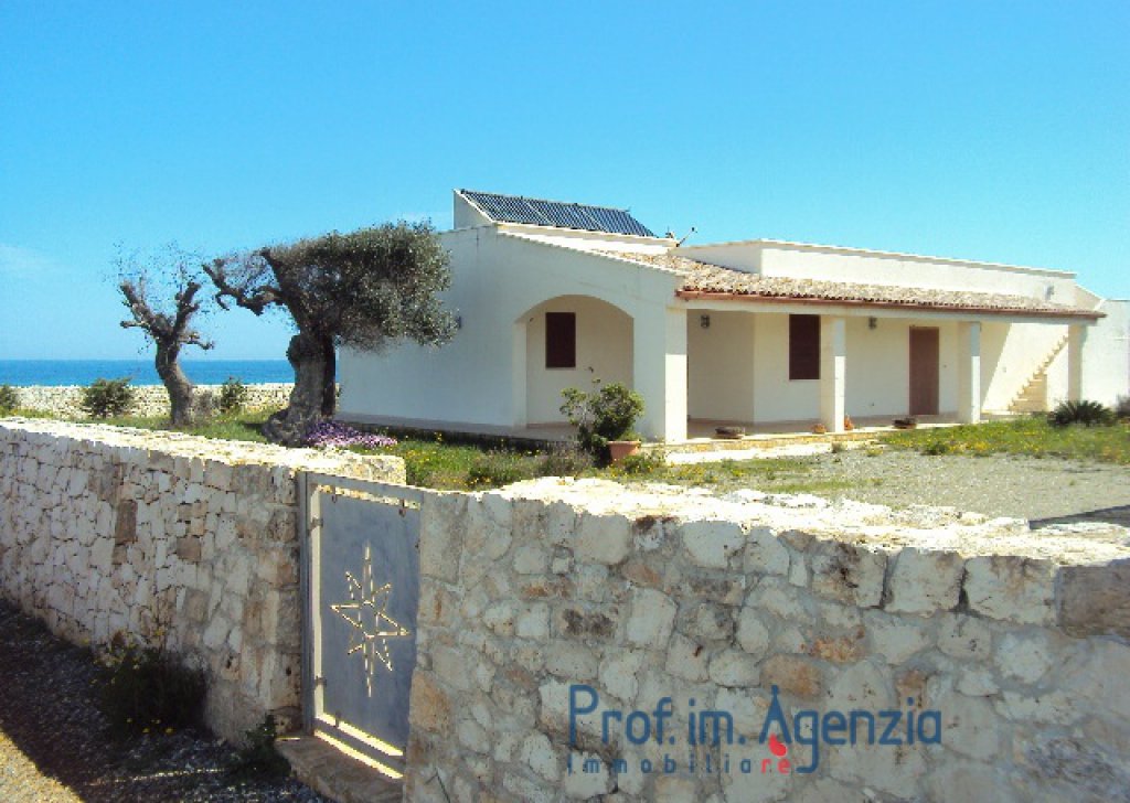 Sale Sea view detached houses  Carovigno - Magnificent villa on the beach, only at 10 m to the beach Locality Agro di Carovigno