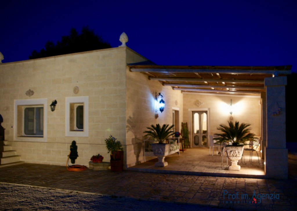 Sale Restored trulli Ostuni - Complex of trullo, lamia and cottage Locality Agro di Ostuni