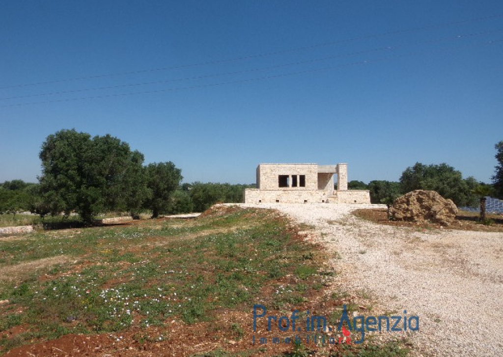 Sale Country houses Ostuni - Beautiful and comfortable country house  Locality Agro di Ostuni