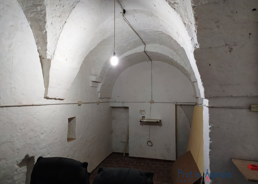 Sale Old town houses Carovigno - Independent house in the centre Locality Citt di Carovigno