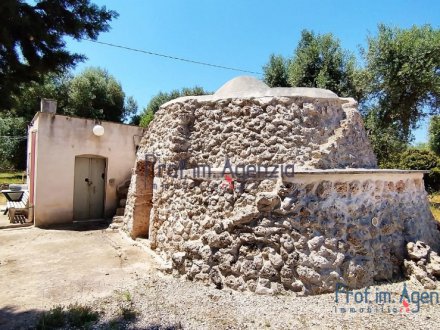 Trullo and lamia house to be renovated