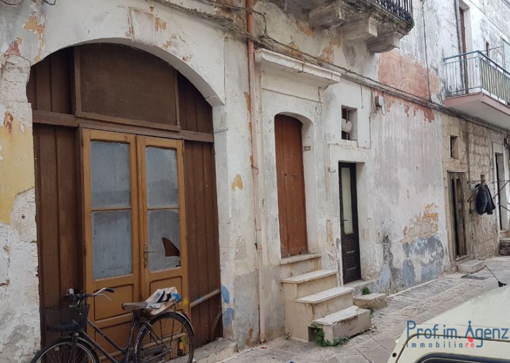 Sale Old town houses San Michele S. - House in the historical centre  Locality Agro di San Michele Salentino