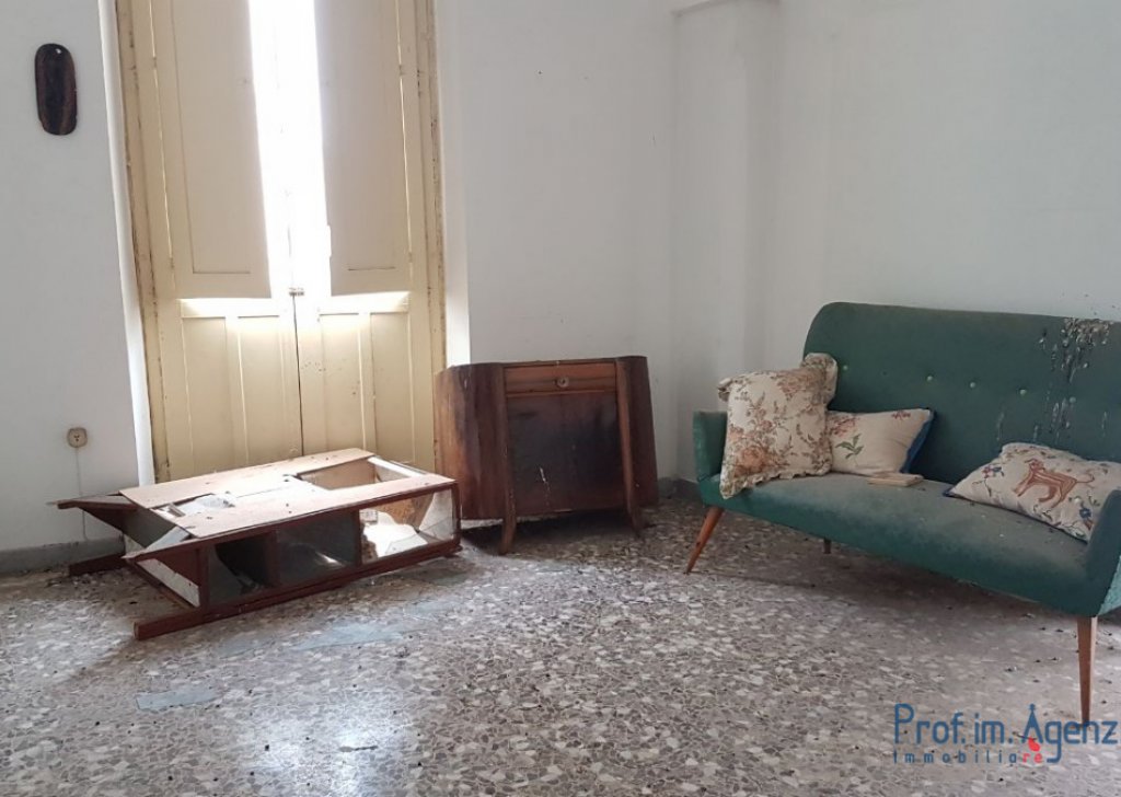 Sale Old town houses San Michele S. - House in the historical centre  Locality Agro di San Michele Salentino