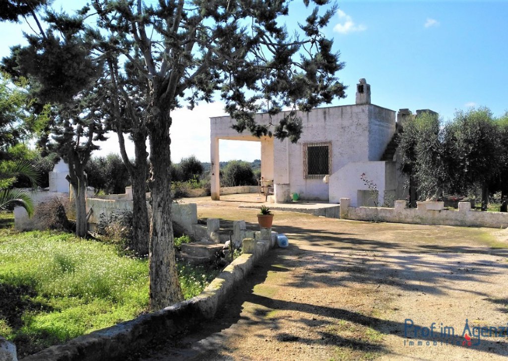 Verkauf Landhaus Carovigno - Villa auf dem Lande Ortschaft Agro di Carovigno