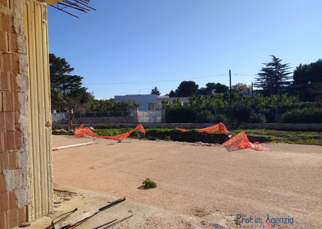 Sale Country houses Ostuni - Two-family house with a panoramic view Locality Agro di Ostuni